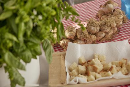 Foto 1_Praznik vina in cesna Nova vas_Ivan Pisar Vanc